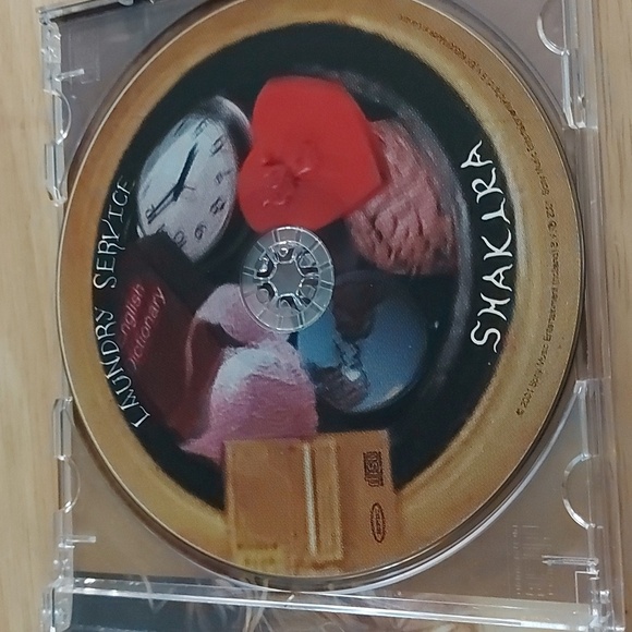 Shakira - Laundry Service - Picture 3 of 4